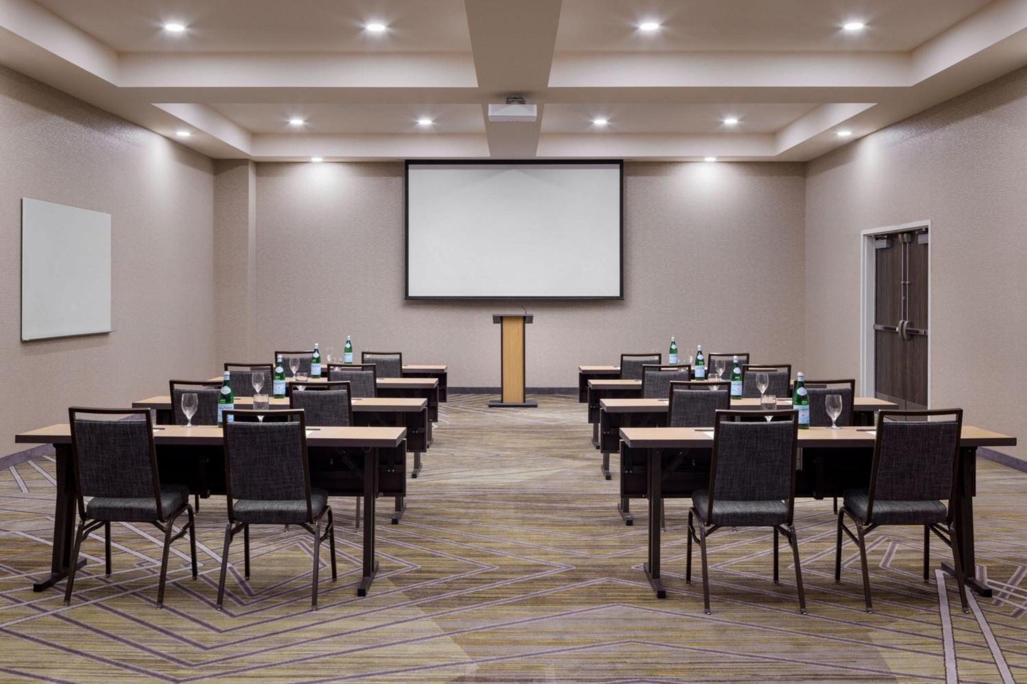Courtyard By Marriott Πρινς Τζορτζ Εξωτερικό φωτογραφία