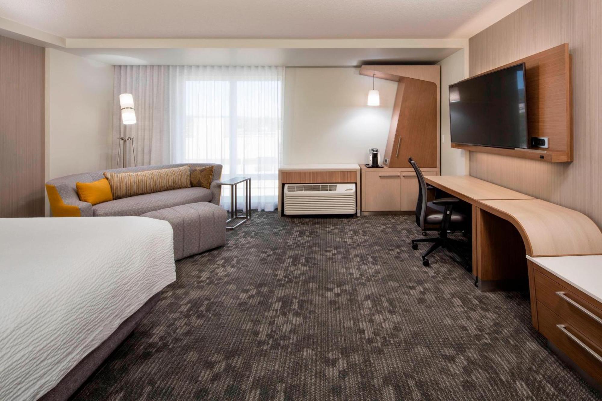 Courtyard By Marriott Πρινς Τζορτζ Εξωτερικό φωτογραφία