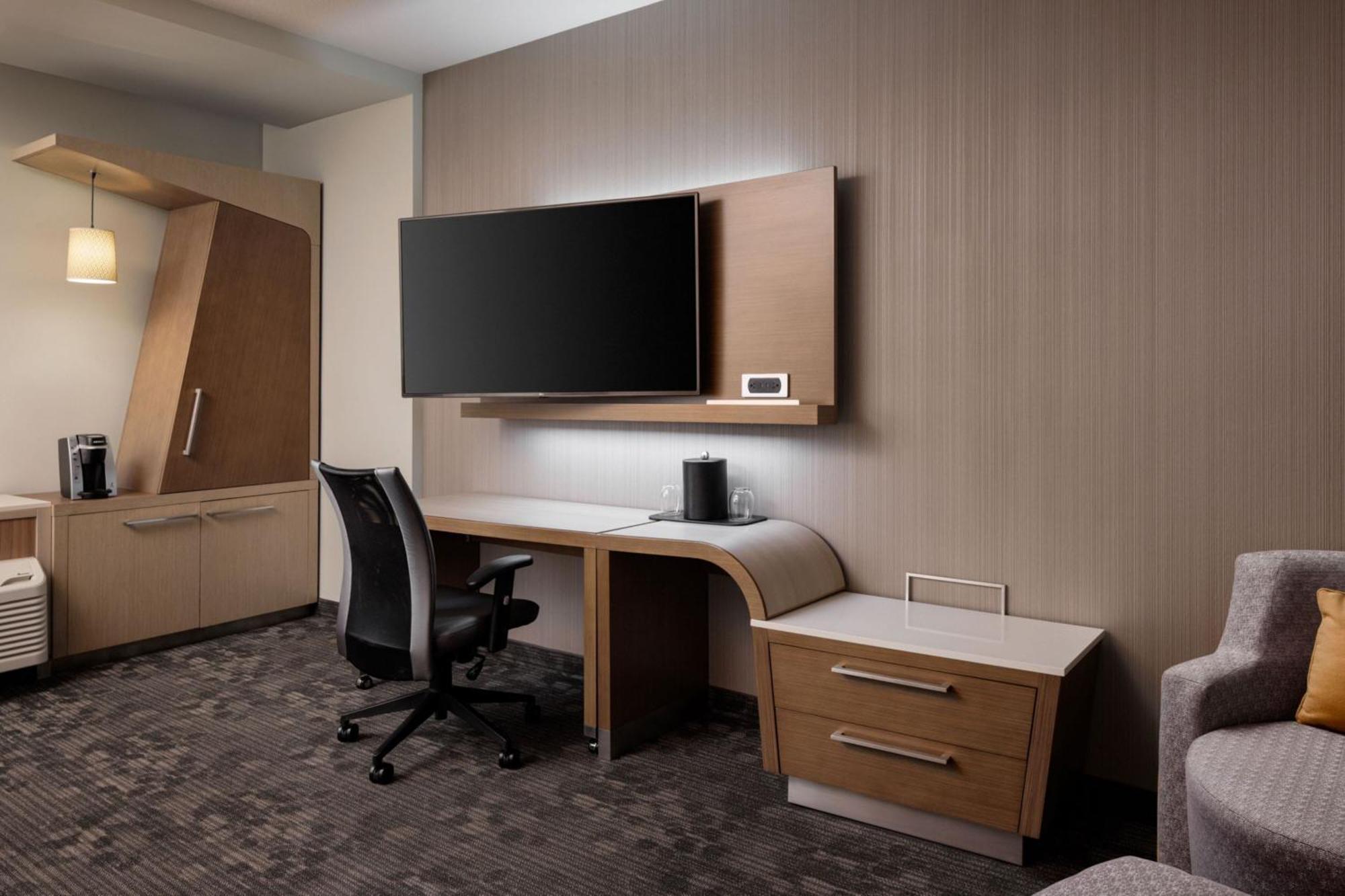 Courtyard By Marriott Πρινς Τζορτζ Εξωτερικό φωτογραφία