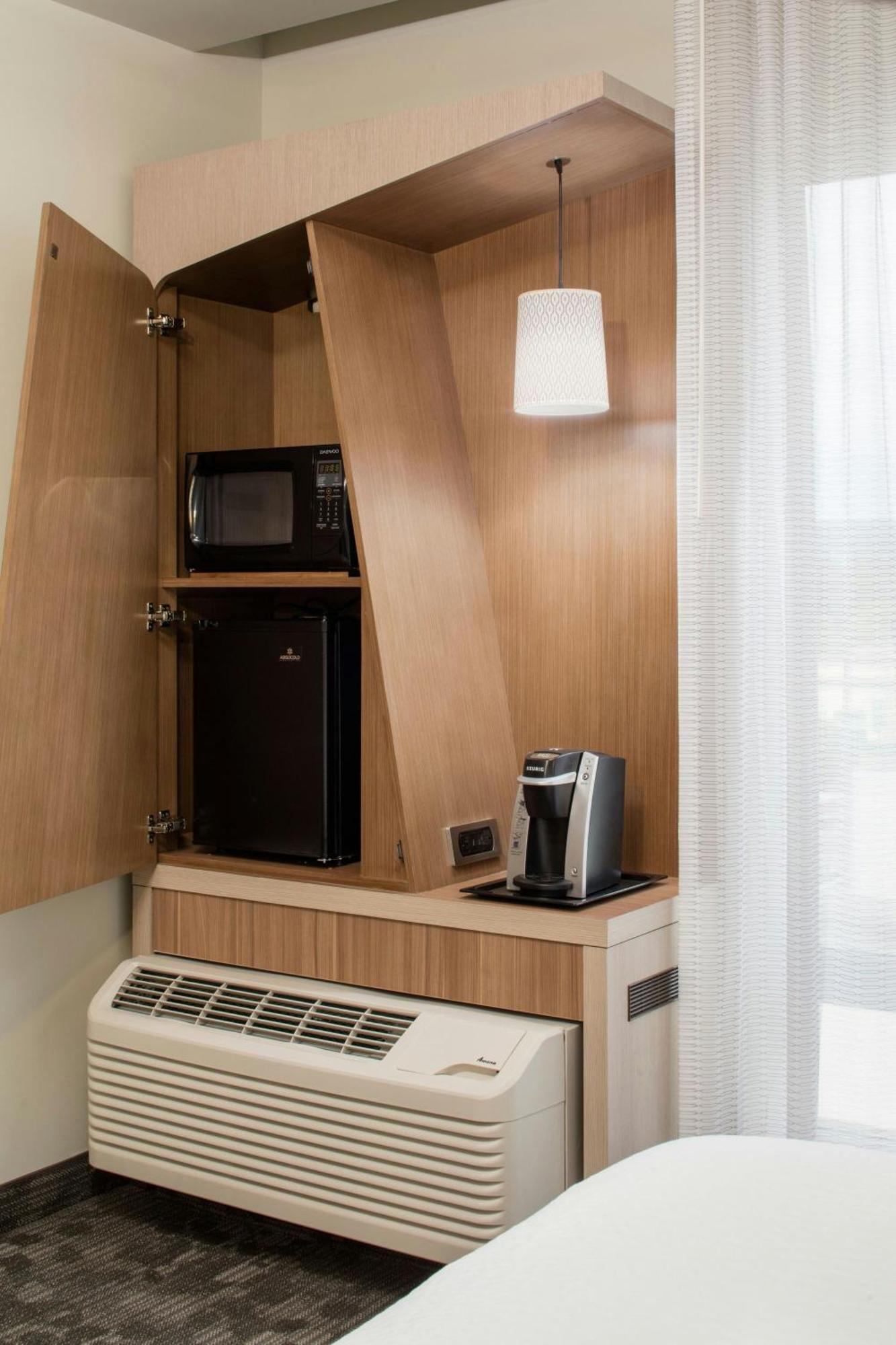 Courtyard By Marriott Πρινς Τζορτζ Εξωτερικό φωτογραφία