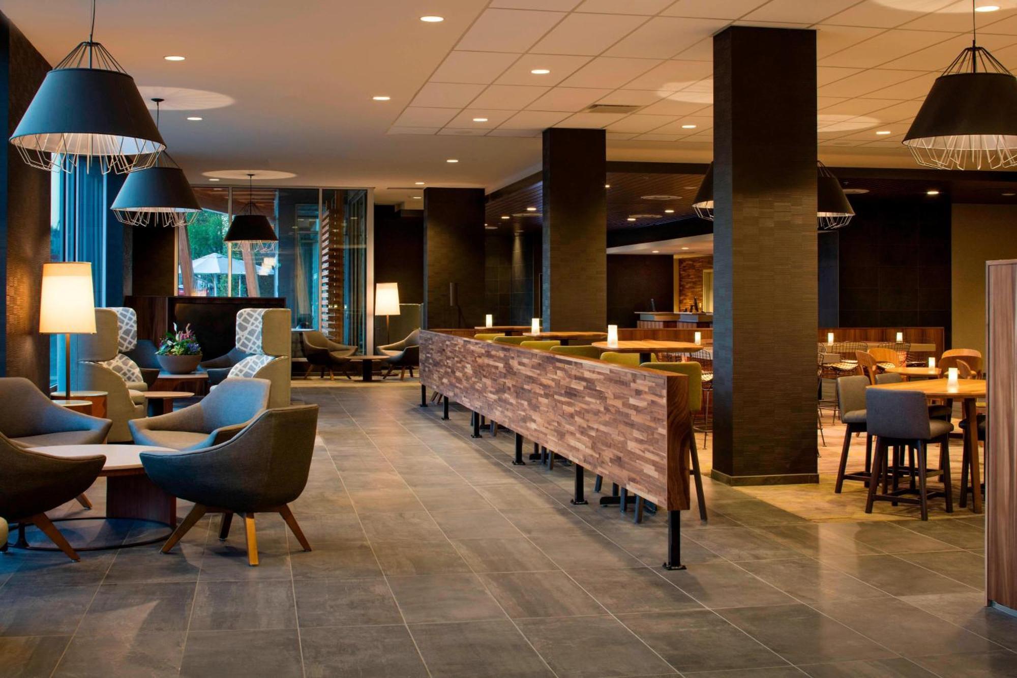 Courtyard By Marriott Πρινς Τζορτζ Εξωτερικό φωτογραφία